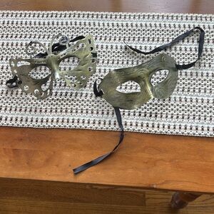 Gold Butterfly and Venetian Mask Set Easy Tie Ribbons Resin Plastic Comfortable